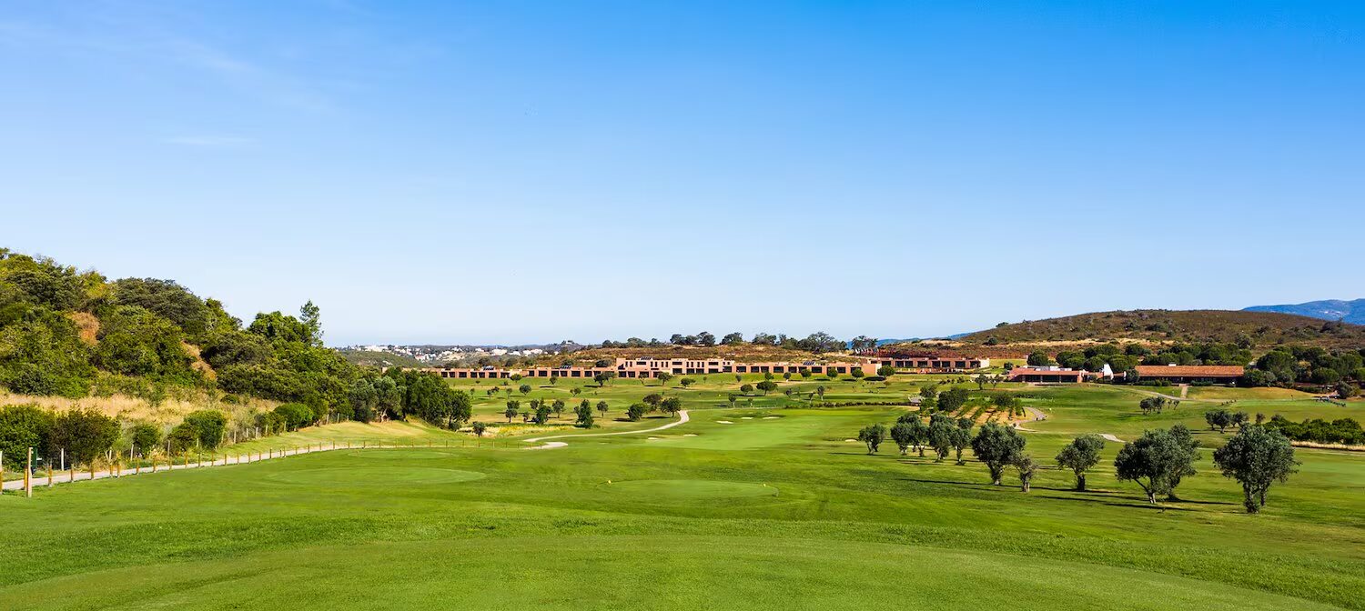 nau-morgado-golf-country-club-golf-course-view-with-greenary